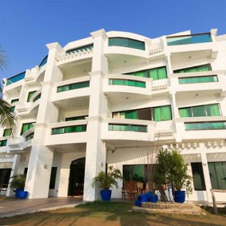 Vitalis White Sands Hotel Santiago  ภายนอก รูปภาพ